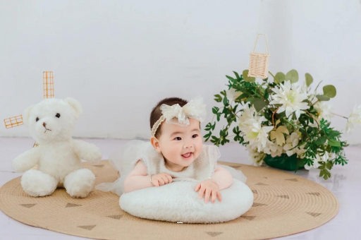 五指山宝宝脸上红色斑块